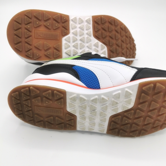 SIZE 4C YOUTH Puma Blue and Black Sneakers EUC B60 - Picture 6 of 8